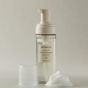 aromatica-pure-and-soft-feminine-wash-170ml-pic-1