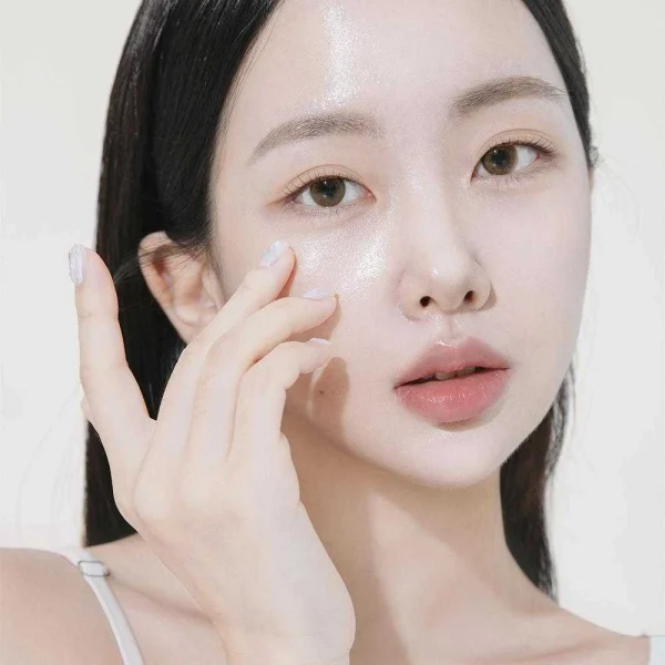 heveblue-black-yuja-bean-lifting-eye-cream-15ml-pic-1