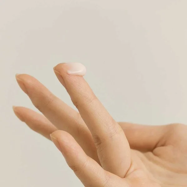 heveblue-black-yuja-bean-lifting-eye-cream-15ml-pic-3
