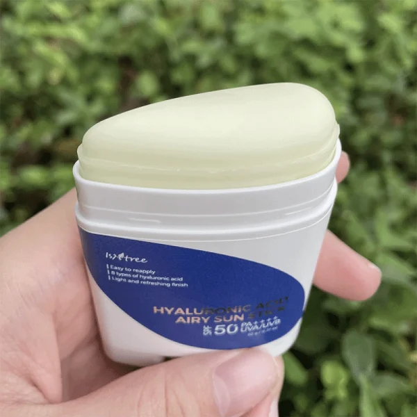 isntree-hyaluronic-acid-airy-sun-stick-spf50-pa-22g-pic-2