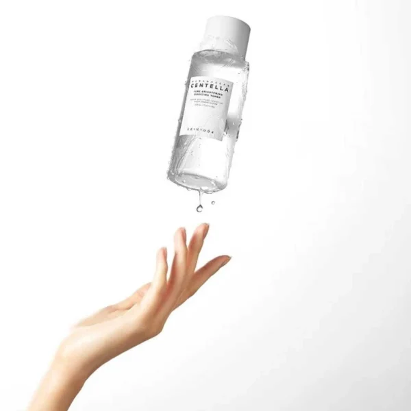 skin1004-madagascar-centella-tone-brightening-boosting-toner-210ml-pic-1