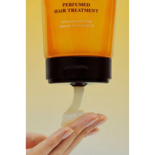 lador-perfumed-hair-treatment-pic-1