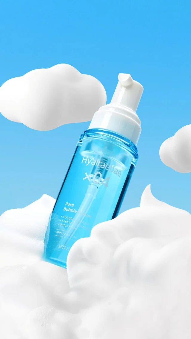 Sérum Hyalraebae Pore Bubble od @mixsoon_official je ideální volbou jako podklad pod make-up díky své lehké textuře a rychlému vstřebávání. Zároveň pleti dopřává intenzivní a dlouhotrvající hydrataci.🫧💙

#skinguru24 #koreanmakeup #koreanskincare #serum #mixsoon